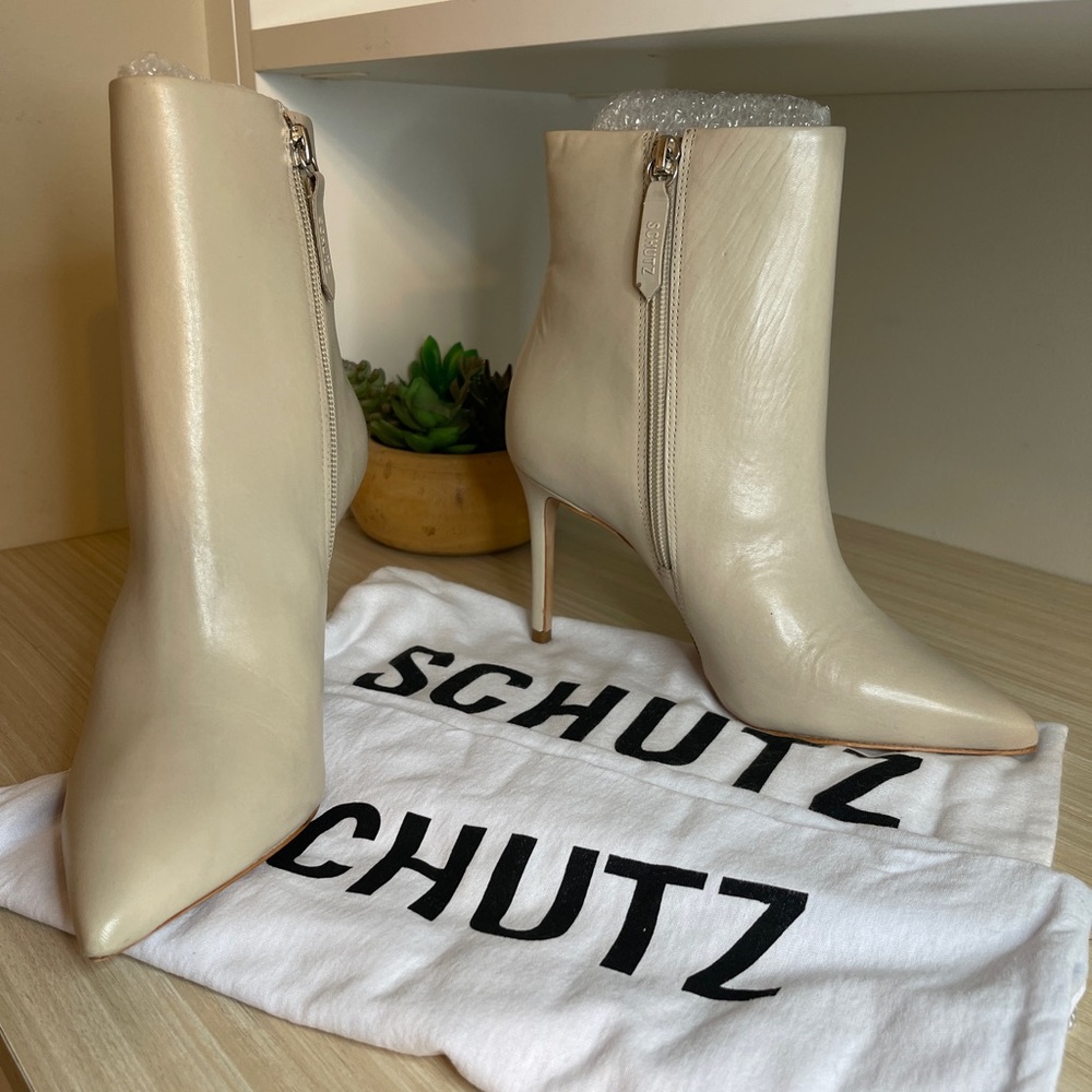 Schutz Mikki booties. Brand new in box